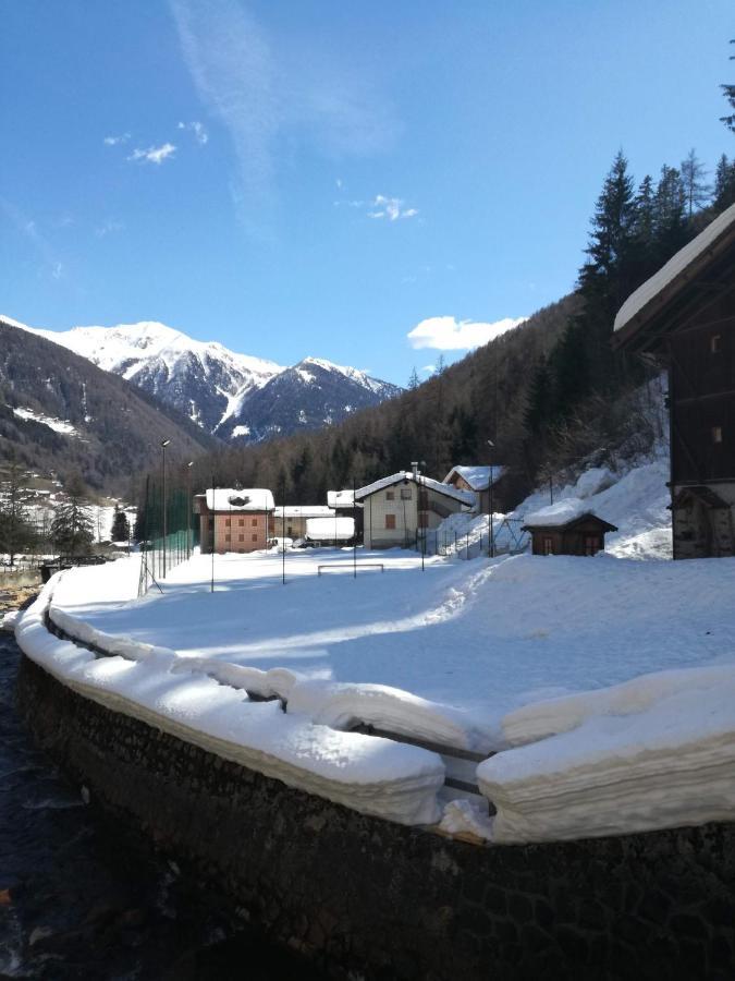 Appartamenti Rabbi Fonti Bagni di Rabbi Exterior foto