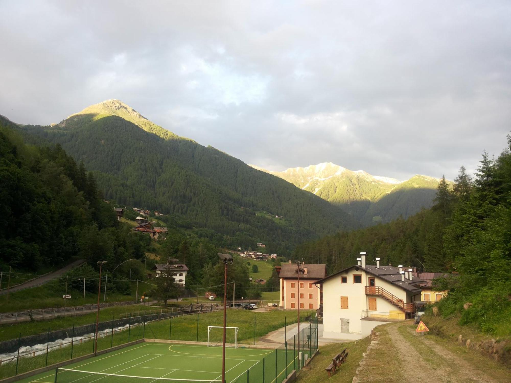 Appartamenti Rabbi Fonti Bagni di Rabbi Exterior foto