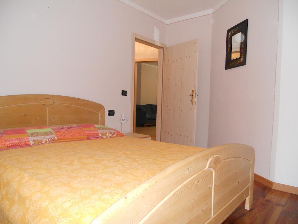 Appartamenti Rabbi Fonti Bagni di Rabbi Habitación foto